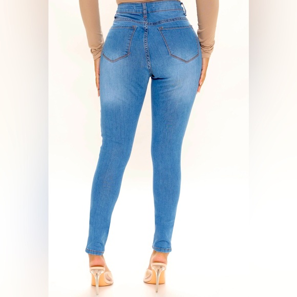 Sweet Love High Rise Skinny Jeans - Light Blue Wash - Picture 5 of 6